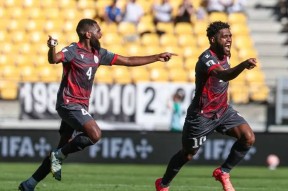 bet365-穆古鲁扎在掘金比赛中惊险取胜，挺进下一轮引发热议！-bet365